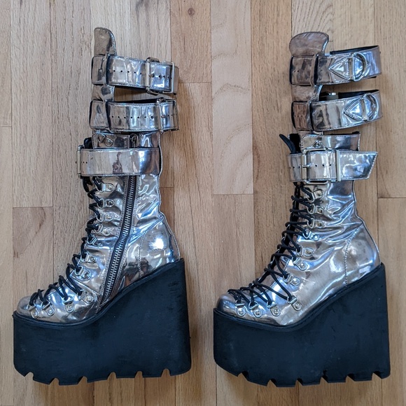 Metallic Current Mood Guardian Boots - Picture 2 of 13